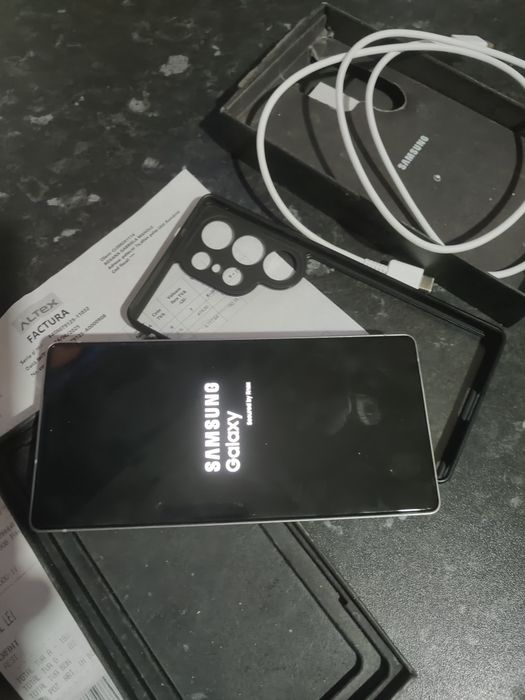 Samsung s25 ultra 12/256 GB impecabil garanție
