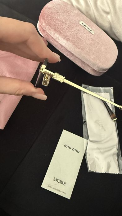 Слънчеви очила miu miu