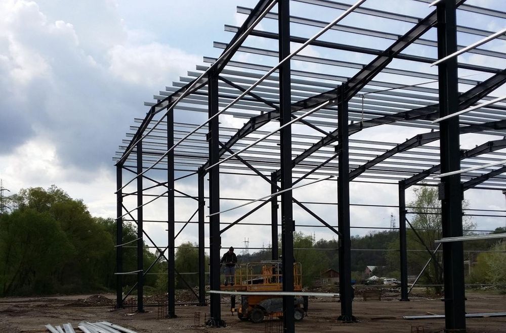 Vadn hale metalice acceptam și o mașină auto la schimb