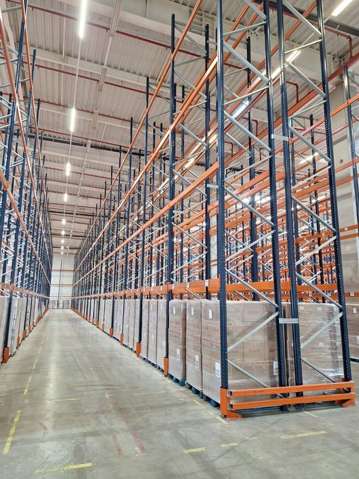 Rafturi metalice industriale reglabile 
Avem orice dimensiuni livram i