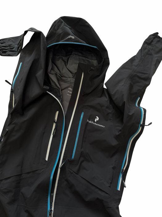 Peak Performance Gore-Tex Pro Black Light Дамско Якенце /XS/S/ Оригинал