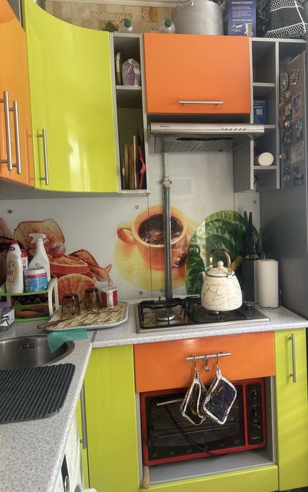 Угловой кухонный гарнитур