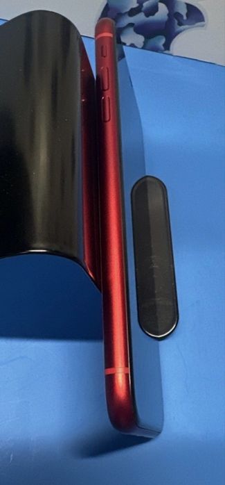 iPhone 11 / red obmen