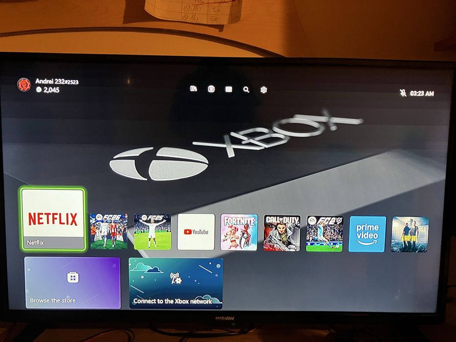 VÂND XBOX ONE cu tot cu televizor la preferinta