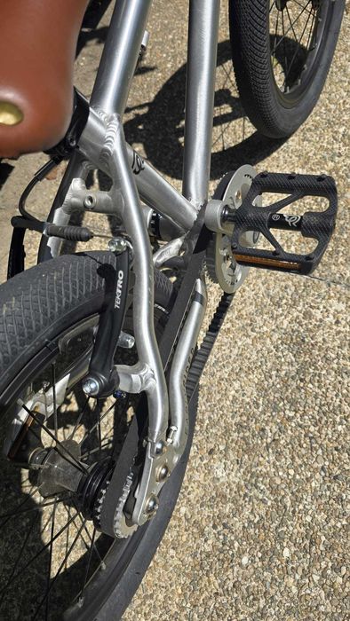 Bicicletă copii Early Rider Belter 16”  – 5,7 kg === transmisie pe curea ===
