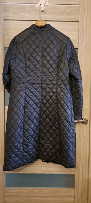 Женская куртка стильная