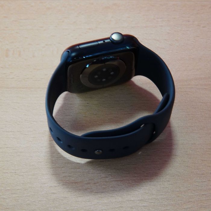 Apple Watch Series 8 45MM GPS, Aluminium Case, Retina, Fitness Tracking, Midnight