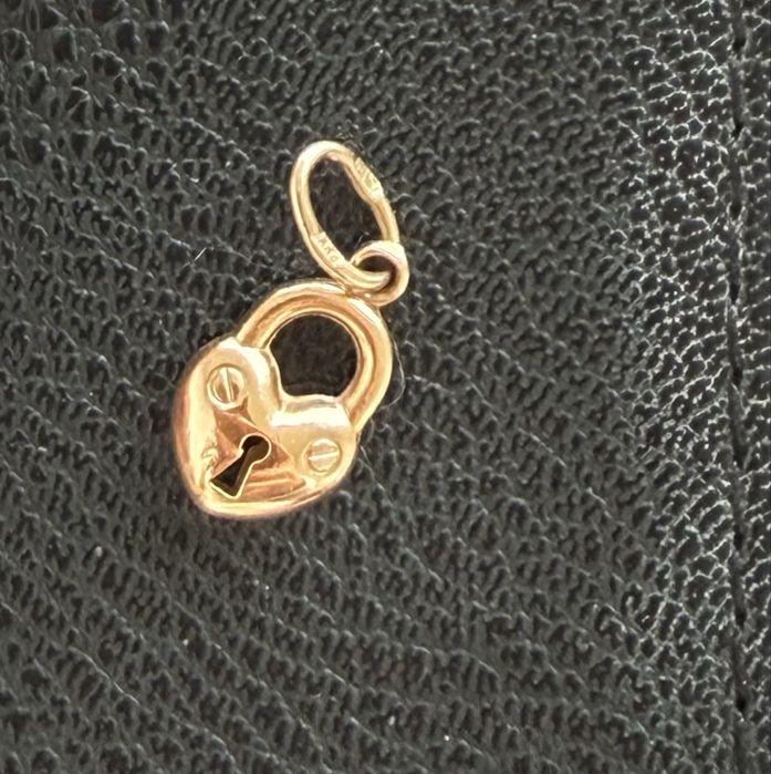 Продам золотой кулон 585 пробы