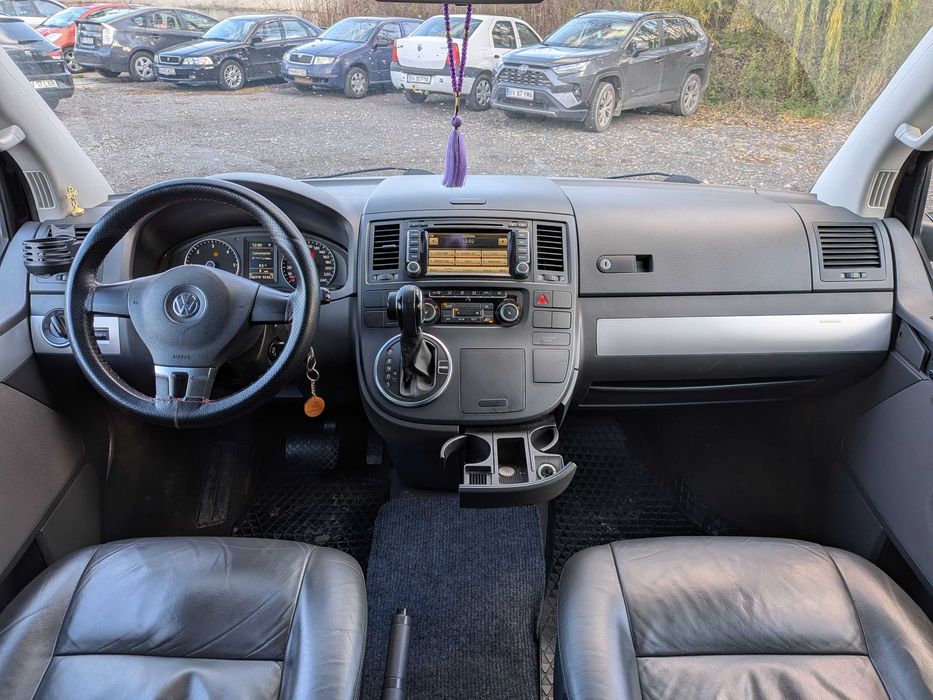 VOLKSWAGEN Multivan 2010 — imagine 5