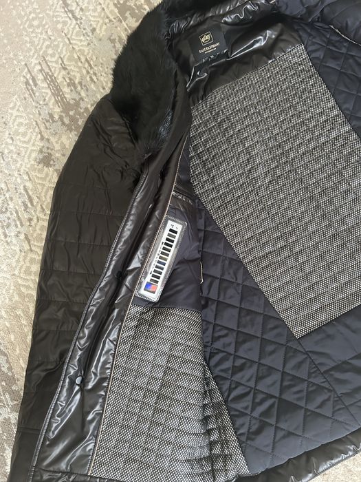 Продам зимнюю куртку