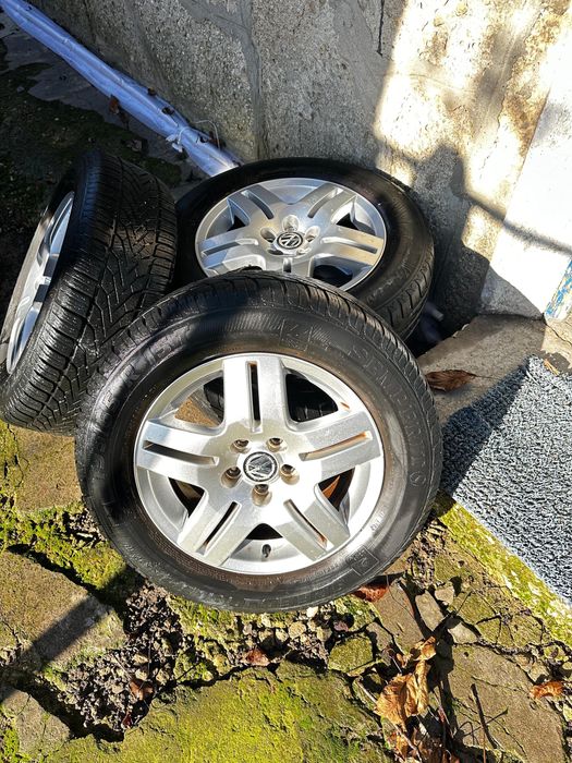 Vand Jante VW pe 15 cu anvelope