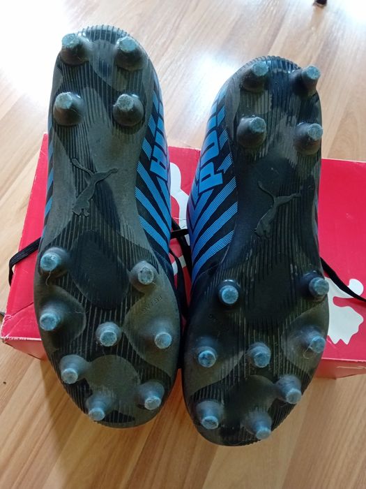 Футболни бутонки PUMA номер 40