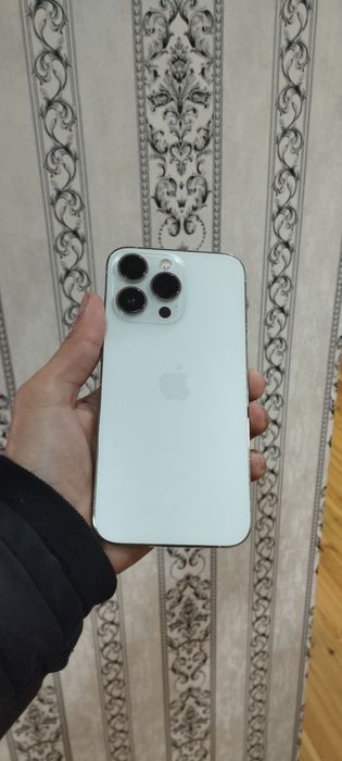 Iphone 13 pro holati zo’r sastayanasi narmalni hech joyi alishmagan ar