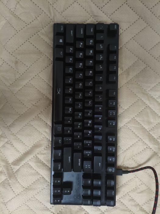 Продам клавиотура хайпер х есть торг
