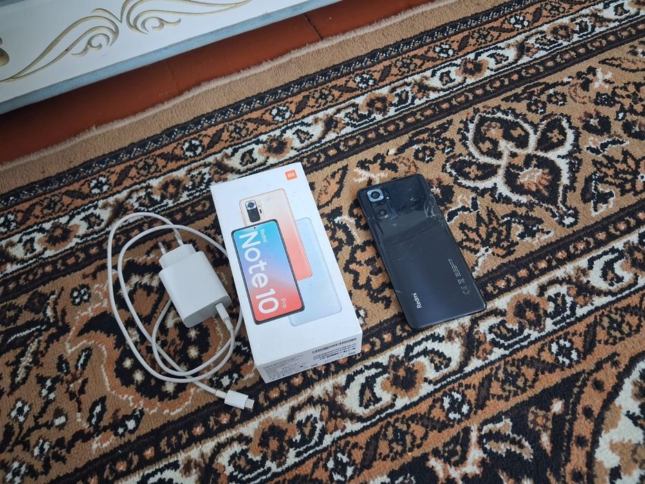 Продам Redmi Note 10 Pro 6/128,