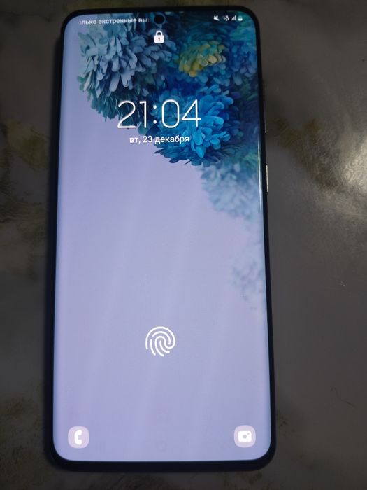 Обменяю Samsung s20