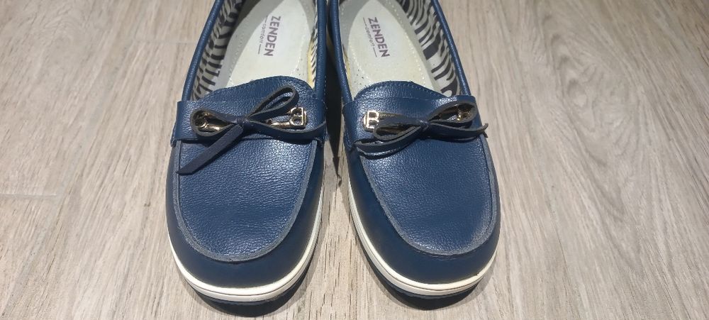 Обувь 2 пары, цена за две