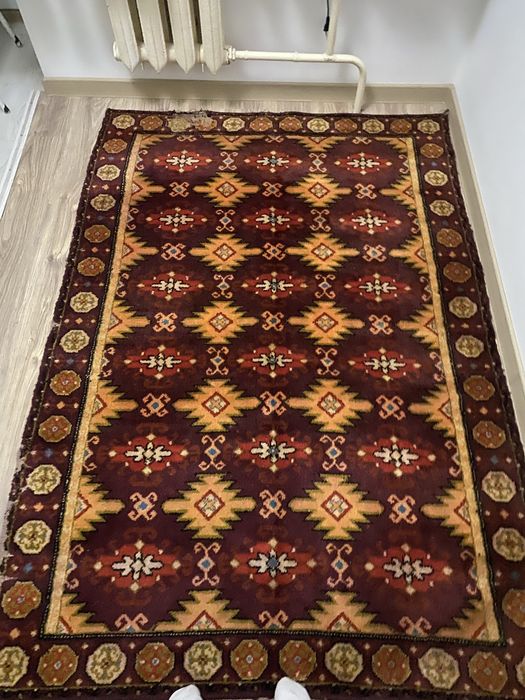 Килем туль стол срочна продам