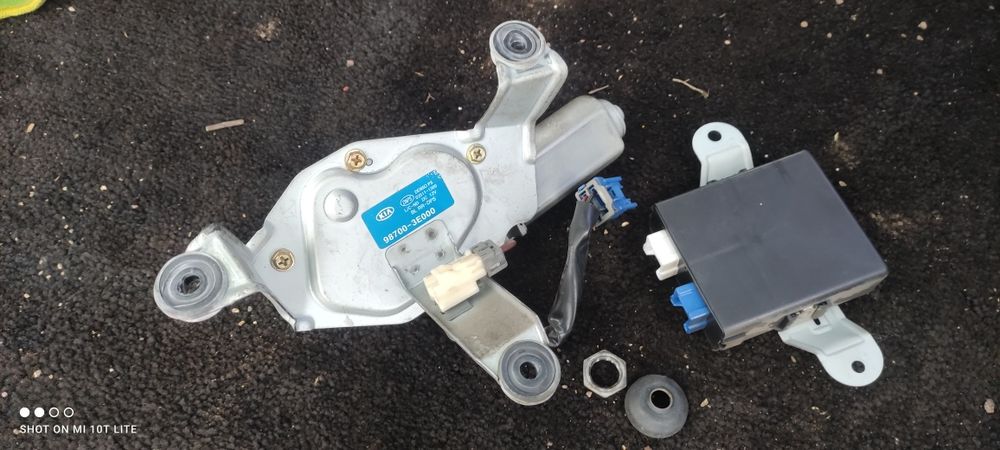 Моторче задна чистачка за Киа Соренто Motorche Chistachka Kia Sorento