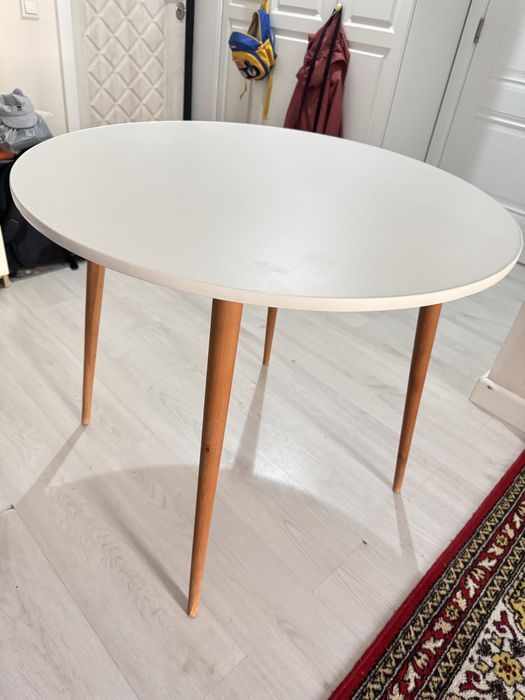 Стол белый диаметр 90 см
