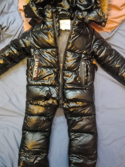 Продам детский зимний комбинезон