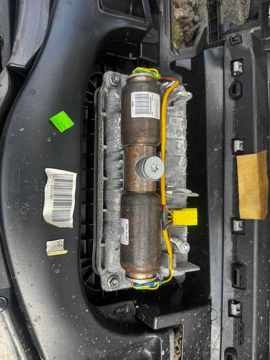 Комплект арматурно табло с волан airbag,модул airbag,и airbag пасажер за PASSAT 6 B6 2.0TDI 140HP