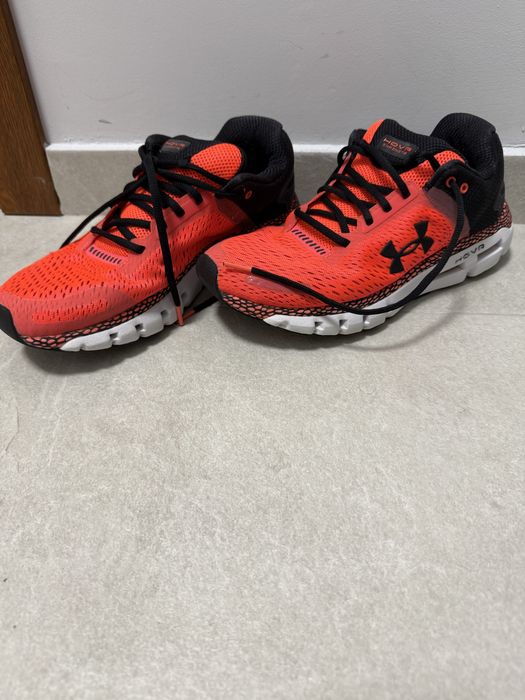 Маратонки Under Armour - HOVR INFINITE