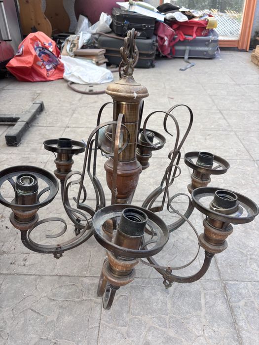 Vand candelabru antic cu metal si lemn