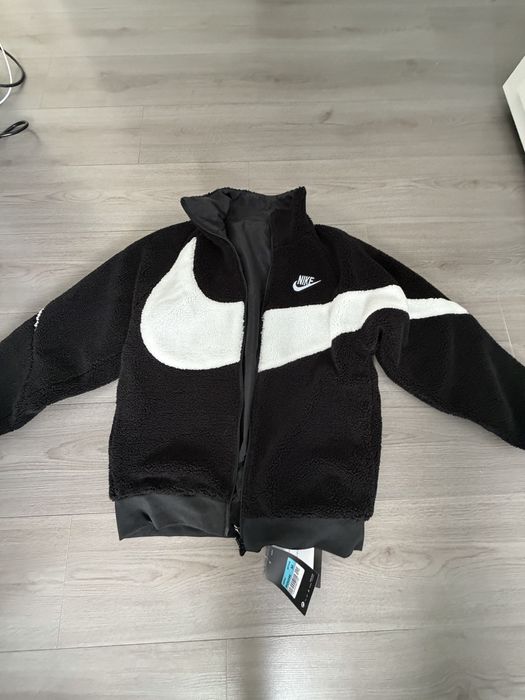 geaca cu doua fete nike