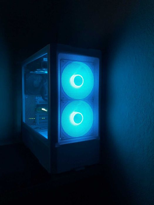 Компютър Ryzen 9 | 32GB RAM | 4TB