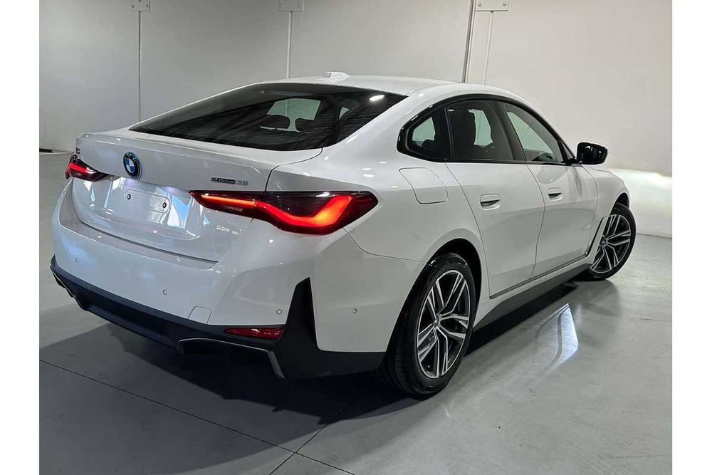 BMW i4 35L nasiya savdo
