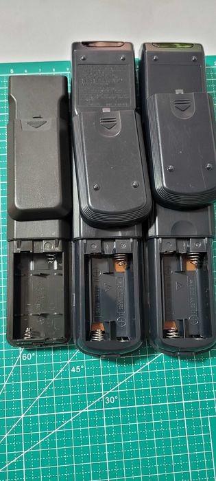Telecomenzi sisteme audio: Sony RM-U307, Sony RM-S103, Sony RM-U185