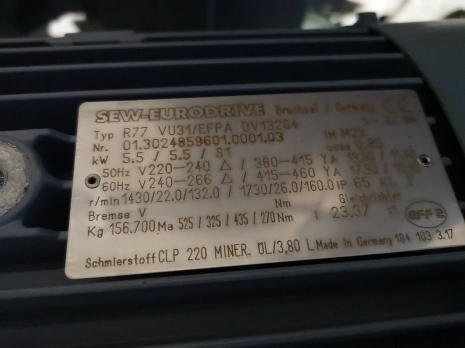 Motor electric trifazat cu reductor si variator, 5.5kW, 22-132rpm