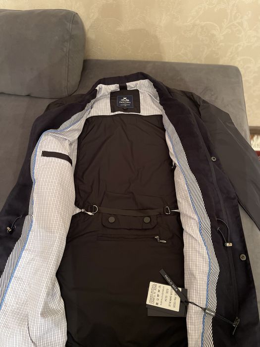 Куртка- ветровка