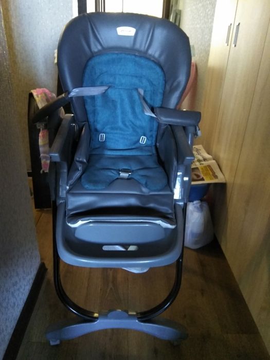 Продам детский стульчик состояние хорошее