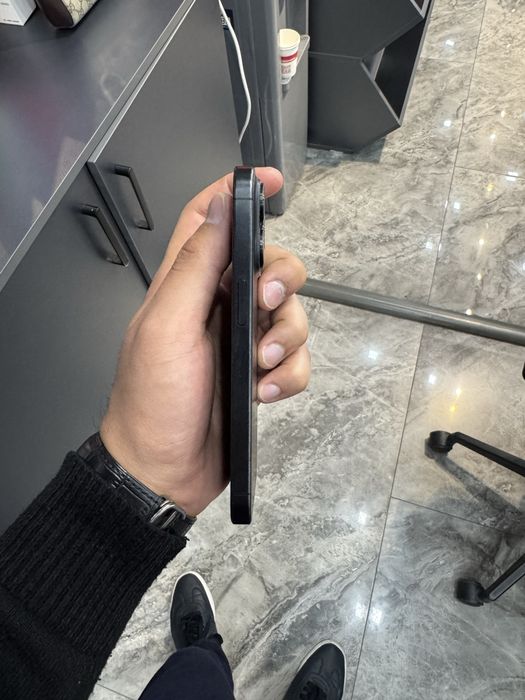 Iphone 15 pro sotiladi