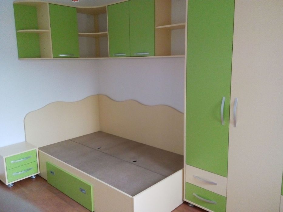 Vând mobila dormitor copii