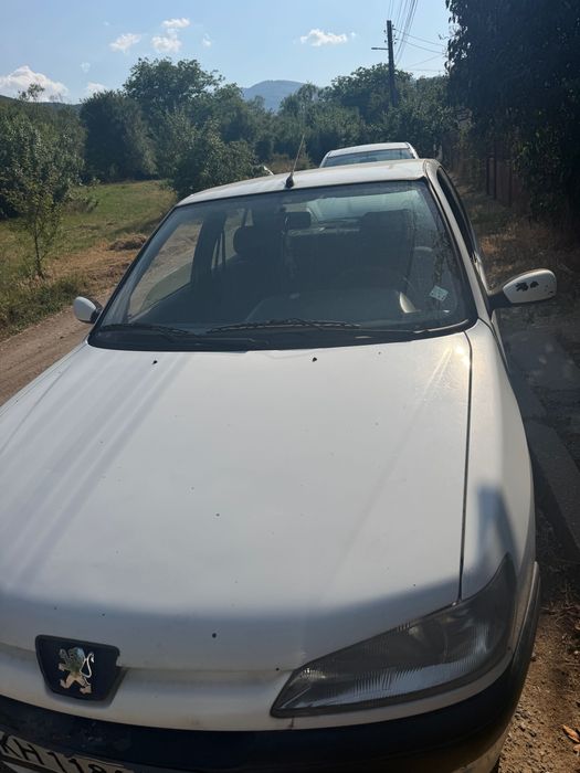 Автомобил peugeot 306