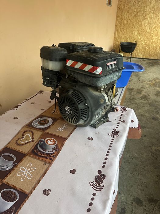 Vând motor de motocultor 18cp