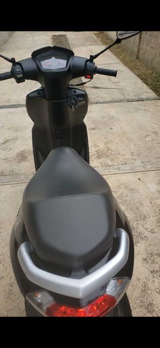 Vănd Peugeot kisbee 2016