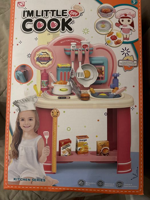 Продам детский игровой кухонный набор