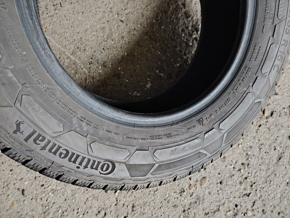 235/65 R16C Continental VanContact Winter DOT 2823