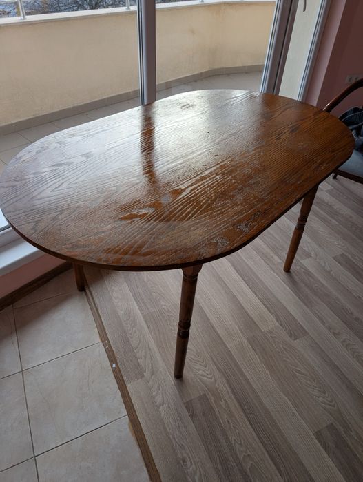 Голяма дървена маса – Владиславово