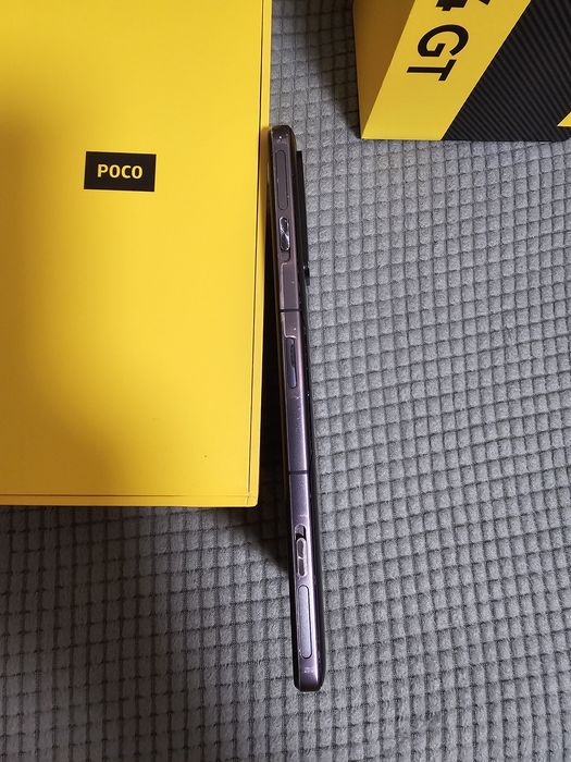 Продам Xiaomi Poco F4 GT 5G 16/256gb.