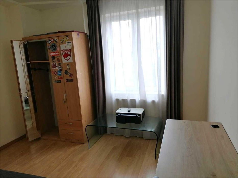 Apartament cu patru camere decomandate zona Centrul Civic-Kogalniceanu