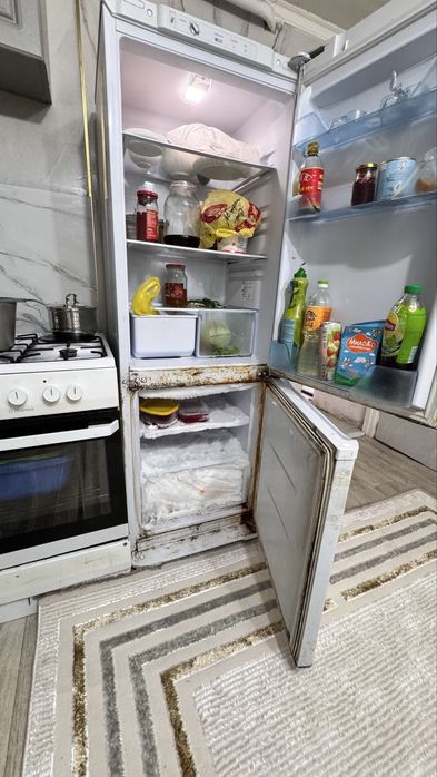 Продам холодильник