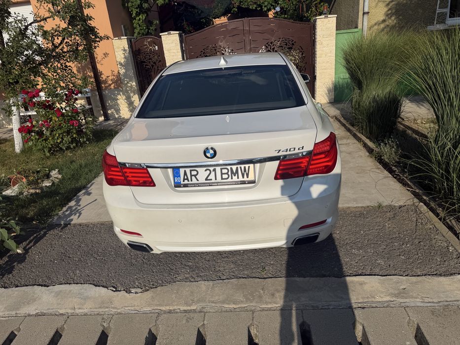BMW 7 Series 0 — imagine 4