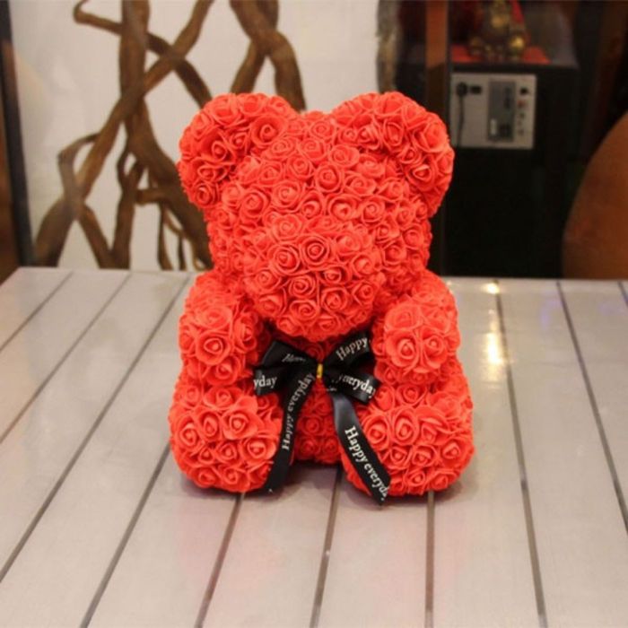 Мече от рози перфектен подарък ! 38см