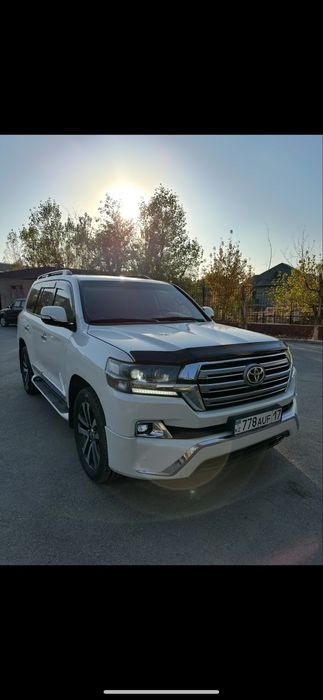 Аренда Тойота 200.