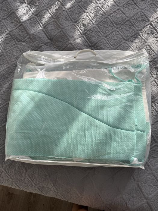 Продам детскую кроватку с матрацем